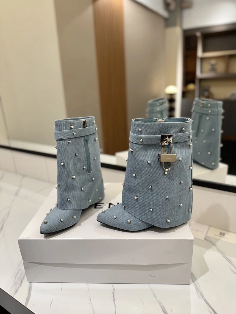 ModernLook Gxvxnchy Boots 153195