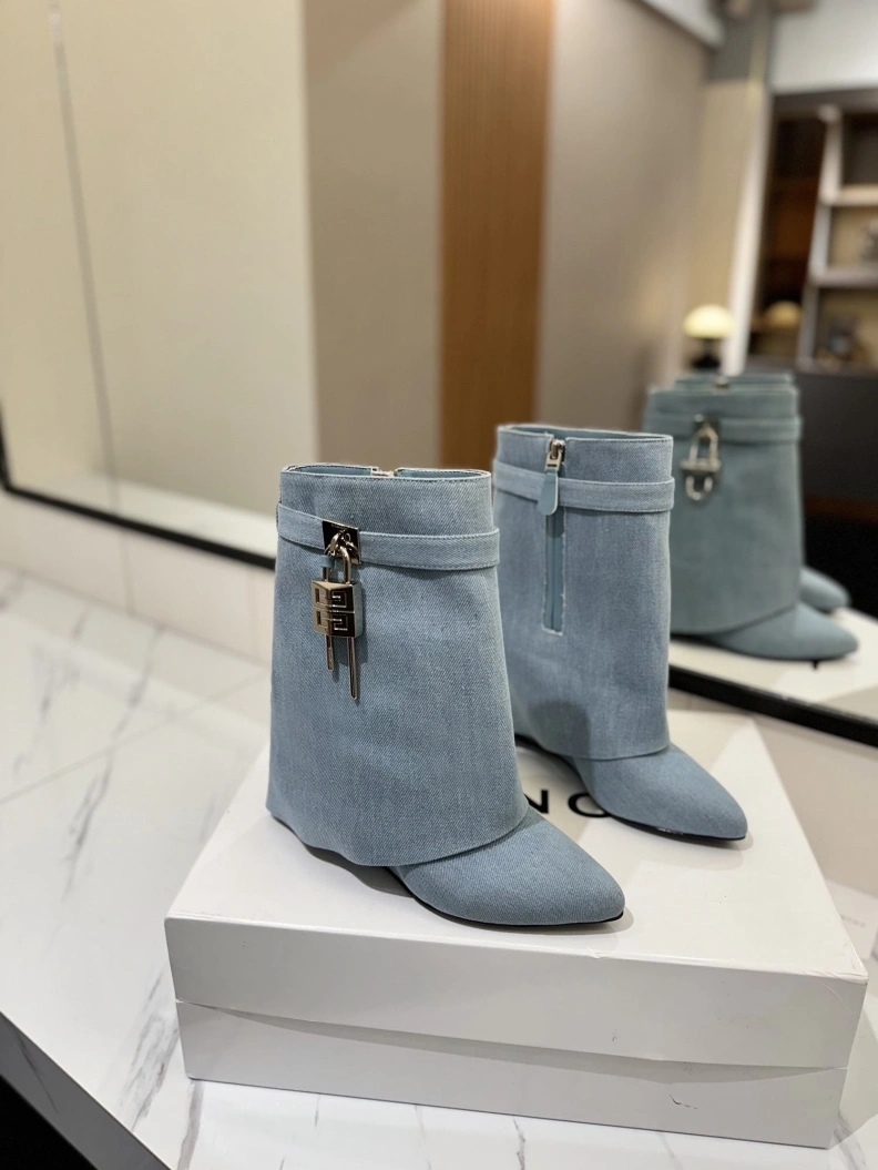 Gxvxnchy Boots Efficient 153204