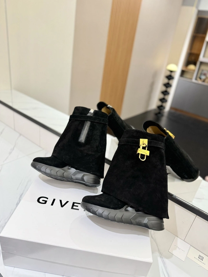 GoodFit Gxvxnchy Boots 153193