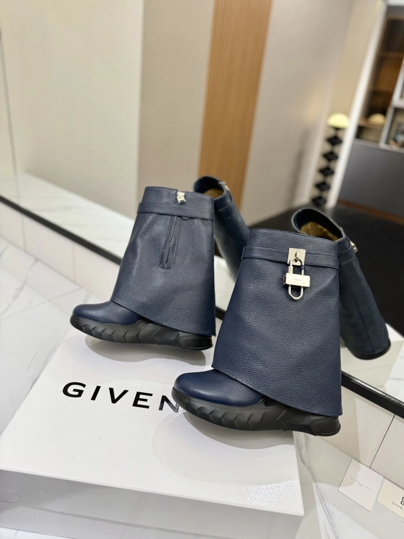 Durable Gxvxnchy Boots 153194