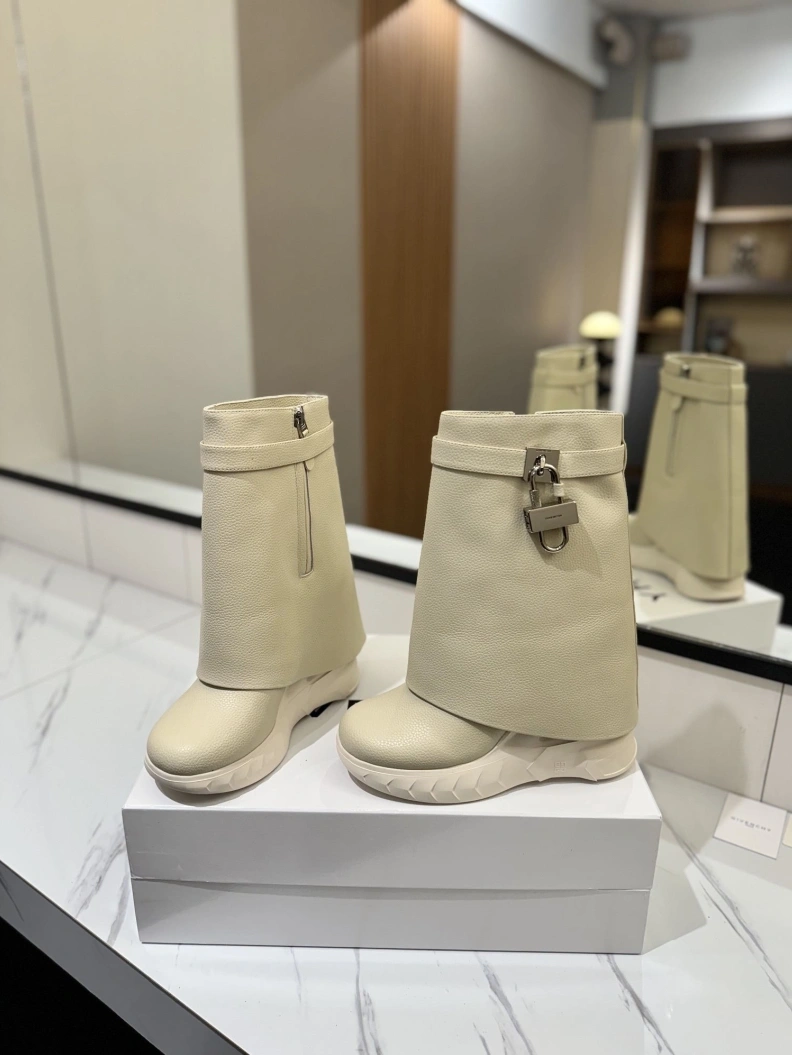 TopPick Gxvxnchy Boots 153191