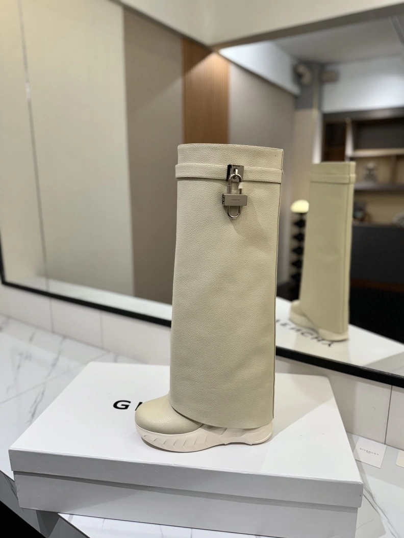 UrbanStyle Gxvxnchy Boots 153188