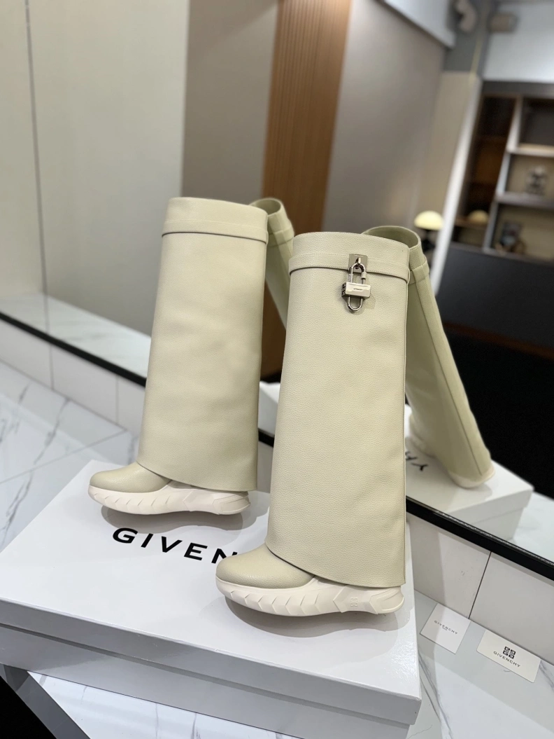 UrbanStyle Gxvxnchy Boots 153188