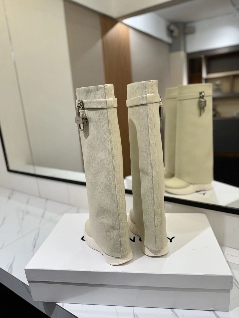 UrbanStyle Gxvxnchy Boots 153188