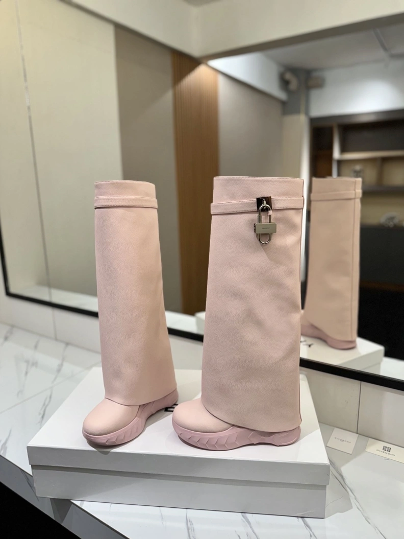 Gxvxnchy Boots Timeless 153189