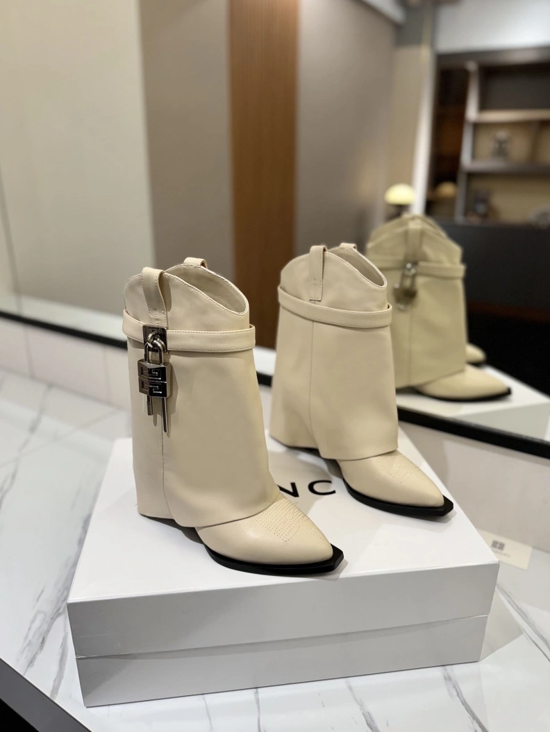 SmartChoice Gxvxnchy Boots 153184