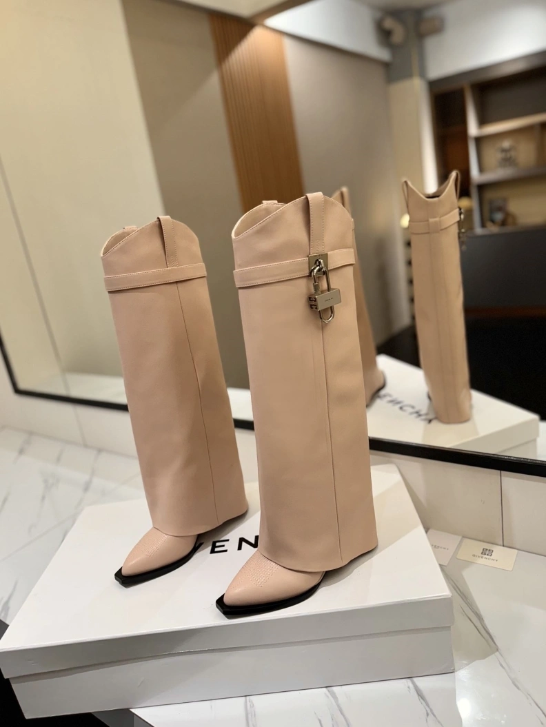 Gxvxnchy Boots Classic 153181