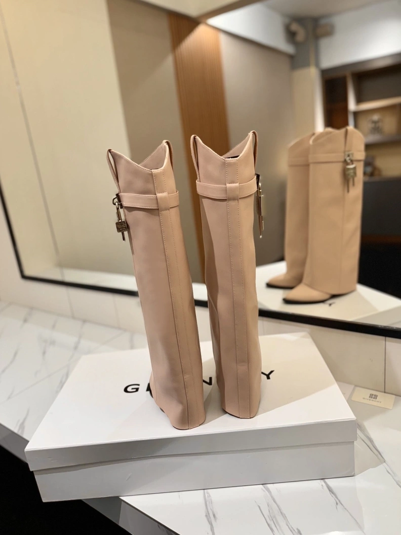 Gxvxnchy Boots Classic 153181