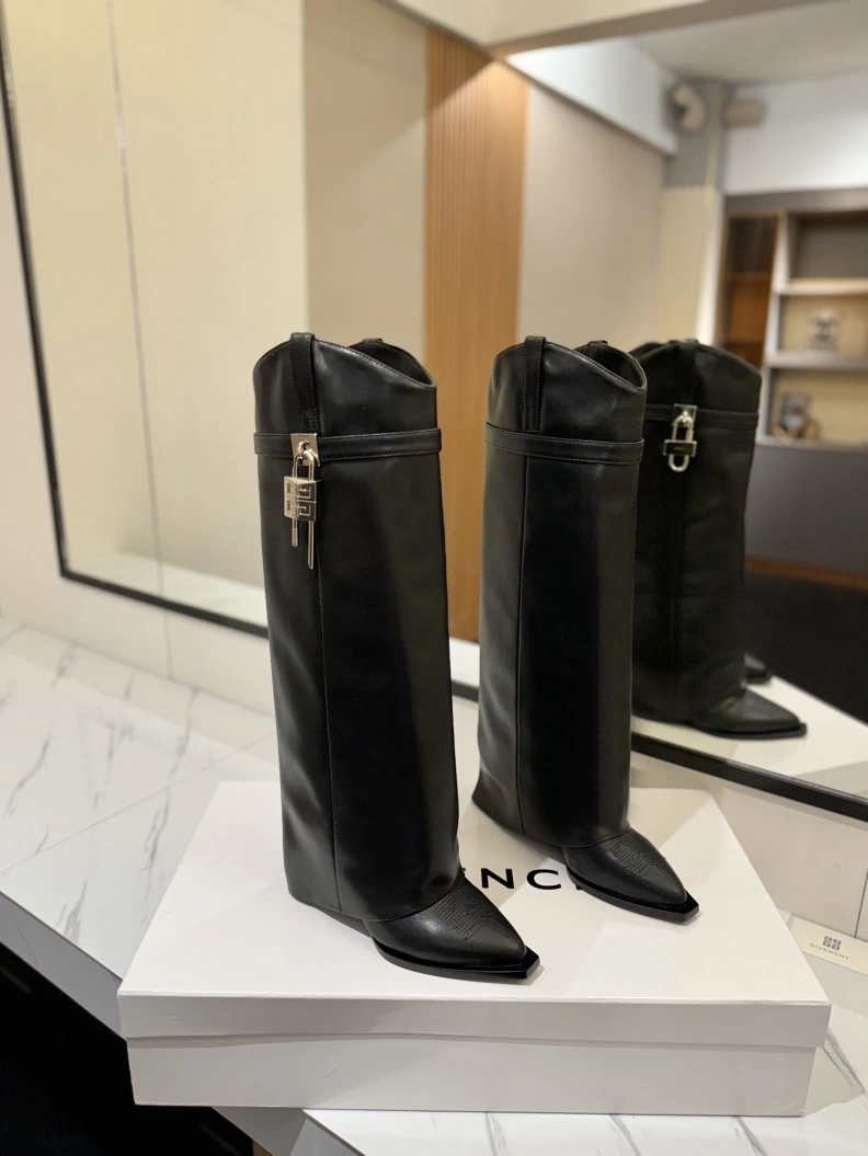 Gxvxnchy Boots Cozy 153179