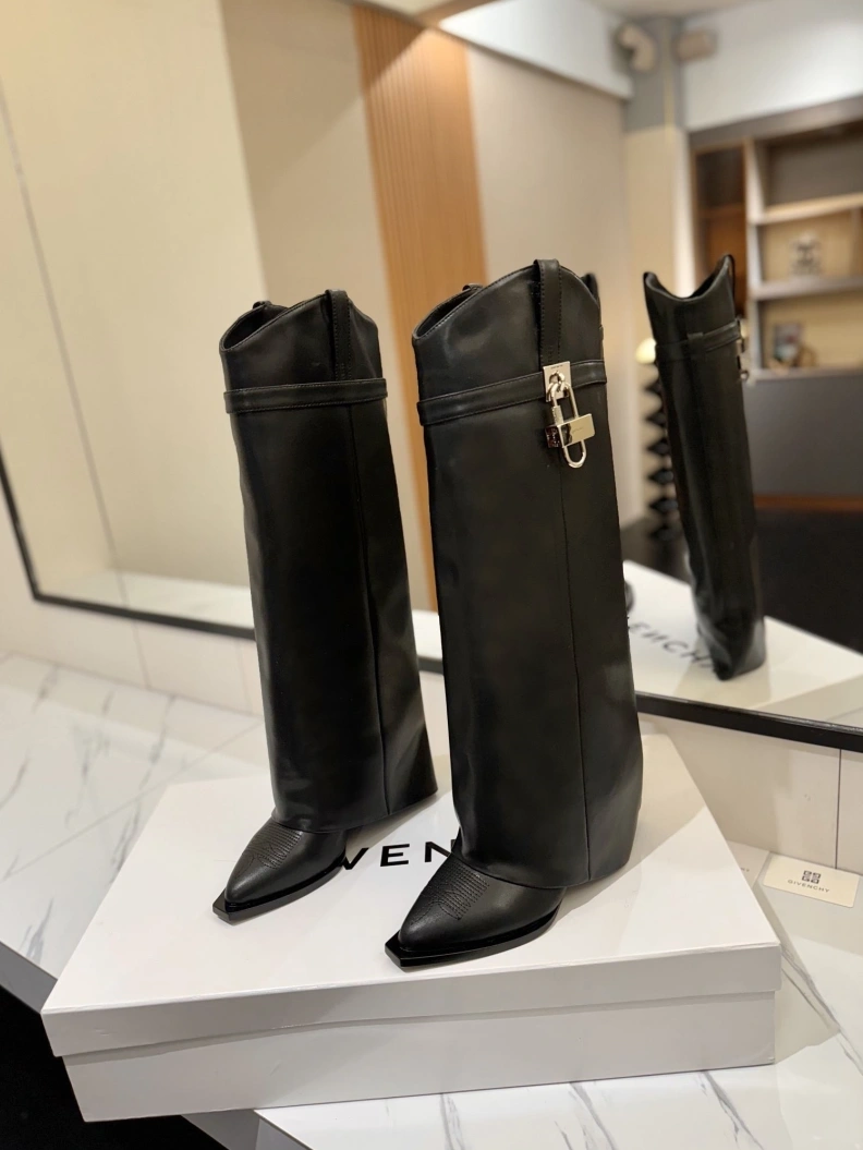 Gxvxnchy Boots Cozy 153179