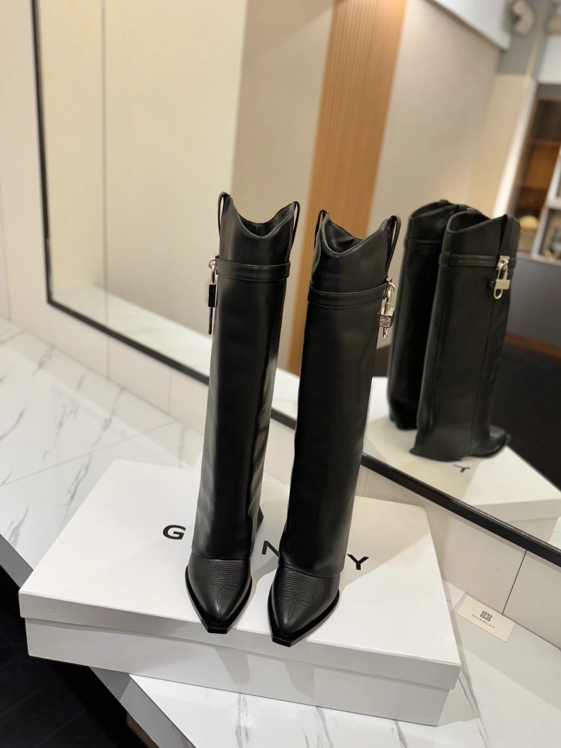 Gxvxnchy Boots Cozy 153179