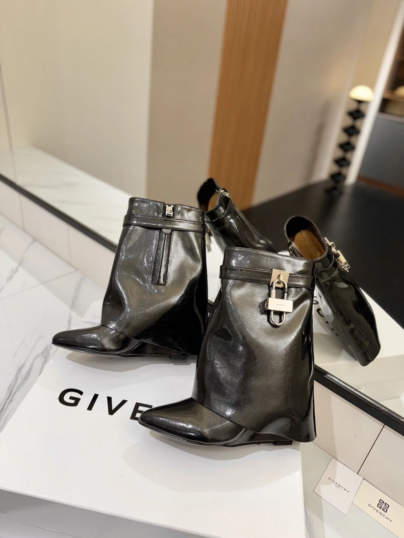 Gxvxnchy Boots ModernLook 153178