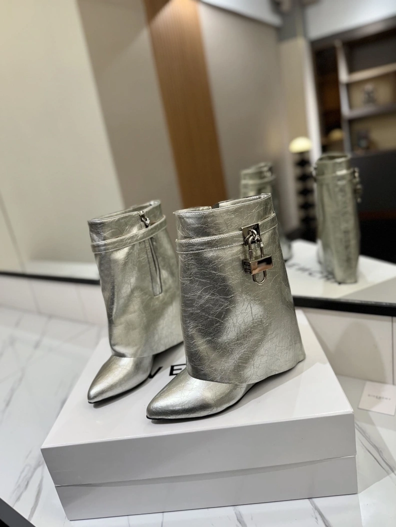 Gxvxnchy Boots Classic 153176