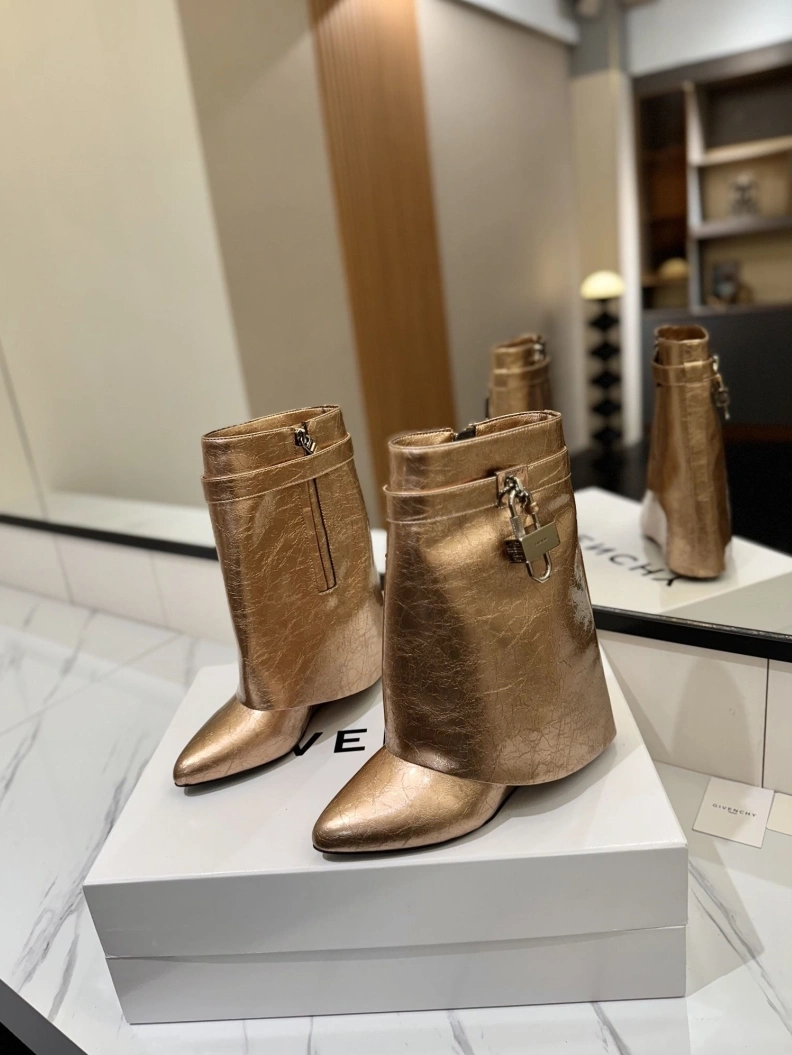 Gxvxnchy Boots Vibrant 153175