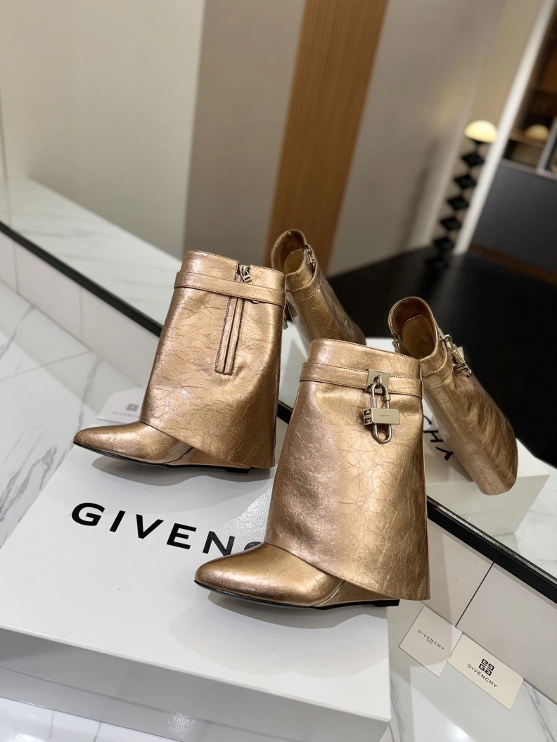 Gxvxnchy Boots Vibrant 153175
