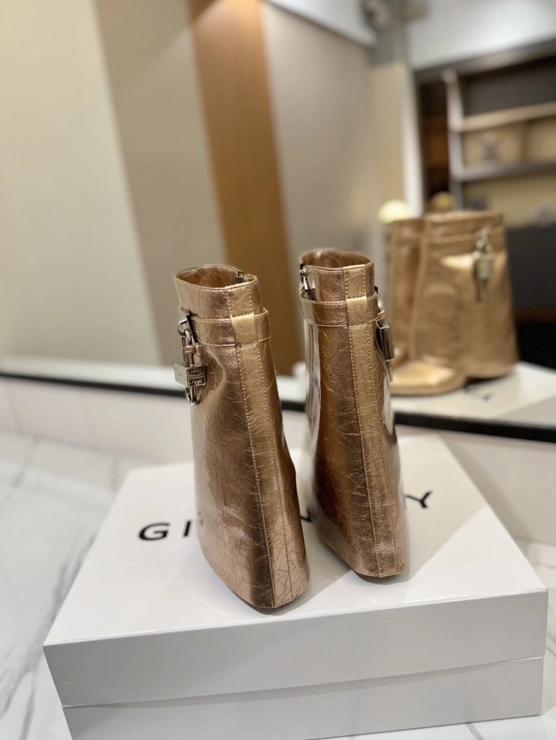 Gxvxnchy Boots Vibrant 153175
