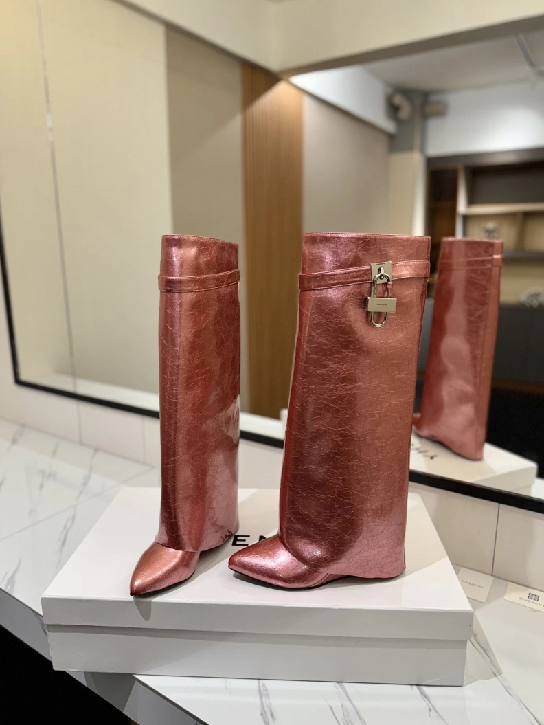Gxvxnchy Boots Vibrant 153173