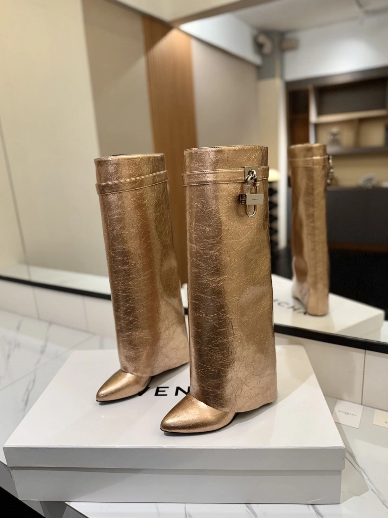 Fashionable Gxvxnchy Boots 153169