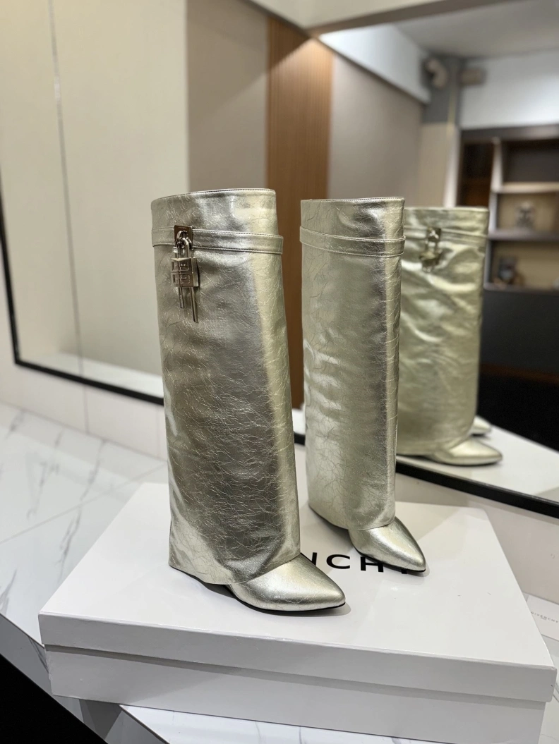 Gxvxnchy Boots Practical 153155