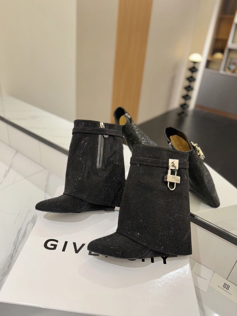 Gxvxnchy Boots Fashionable 153165