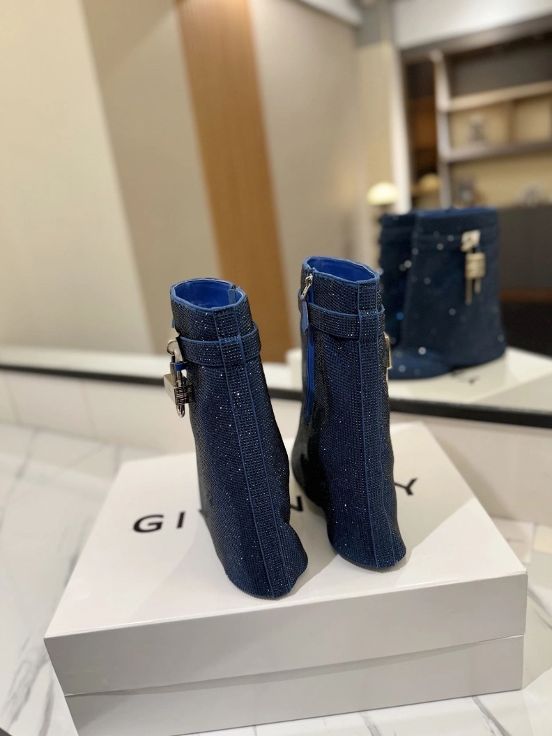 Gxvxnchy Boots Refined 153152