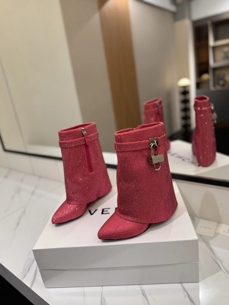 Gxvxnchy Boots EasyMatch 153157