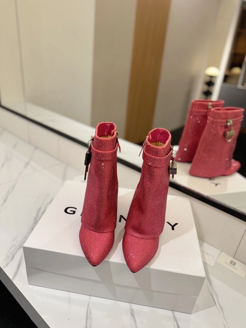 Gxvxnchy Boots EasyMatch 153157