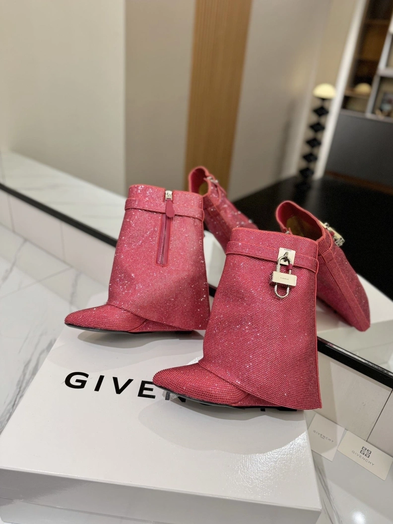 Gxvxnchy Boots EasyMatch 153157