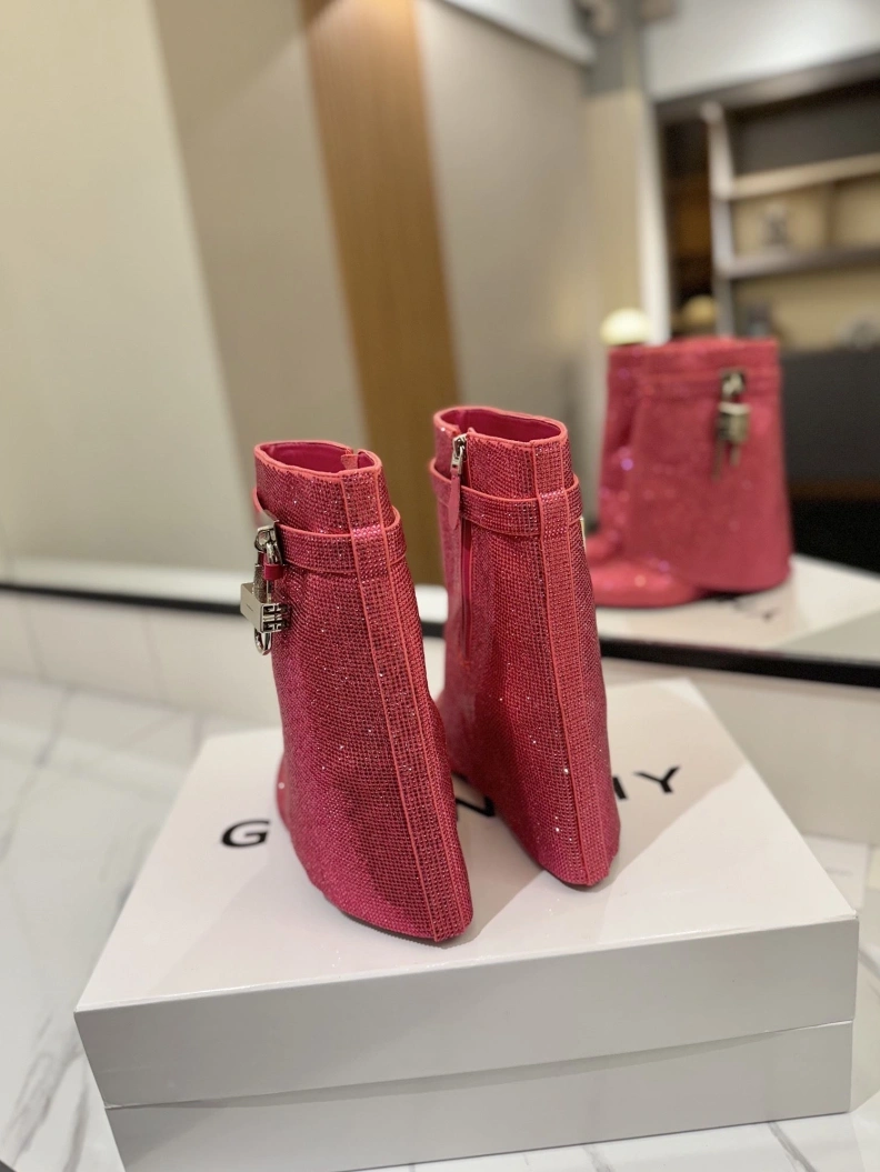 Gxvxnchy Boots EasyMatch 153157