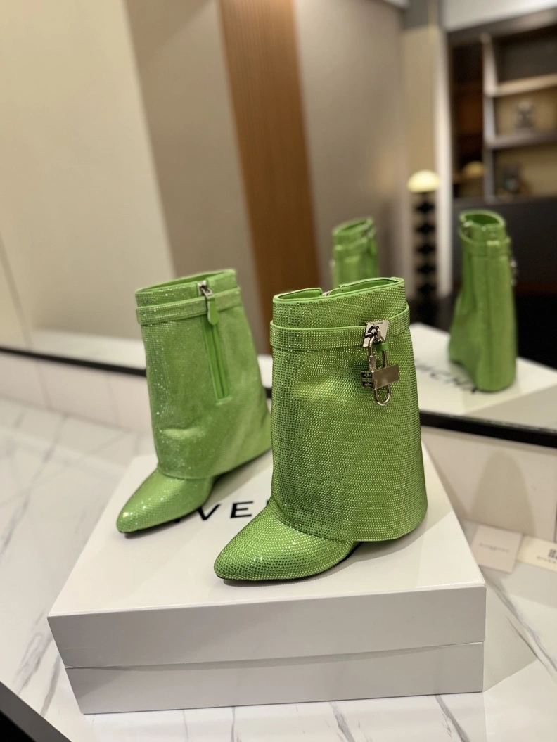 Gxvxnchy Boots Trendy 153162