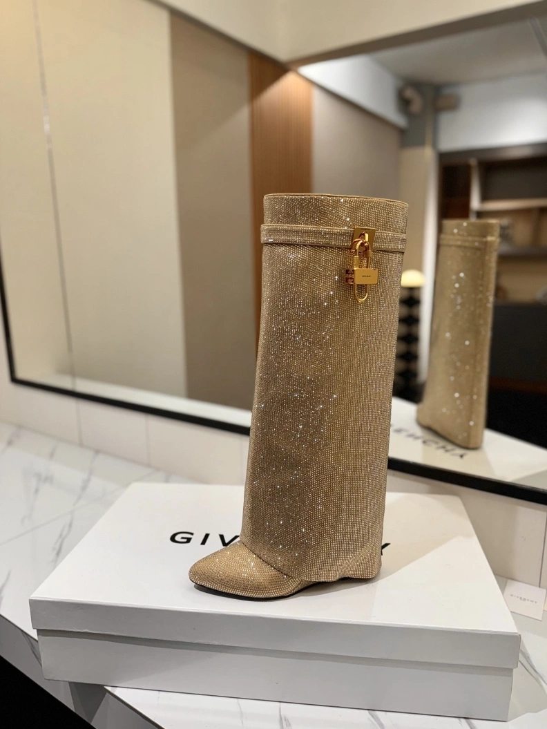 Gxvxnchy Boots Compact 153158