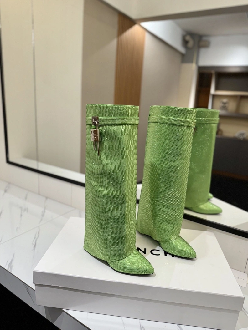 EyeCatching Gxvxnchy Boots 153166