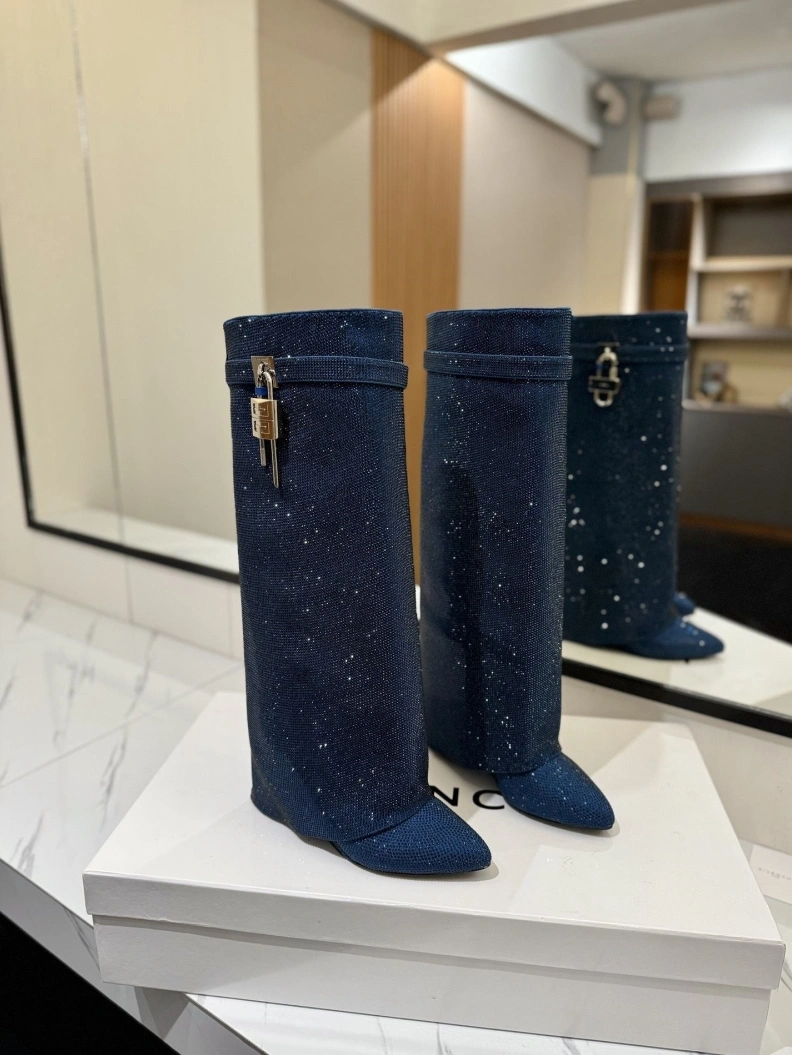 Gxvxnchy Boots Reliable 153159