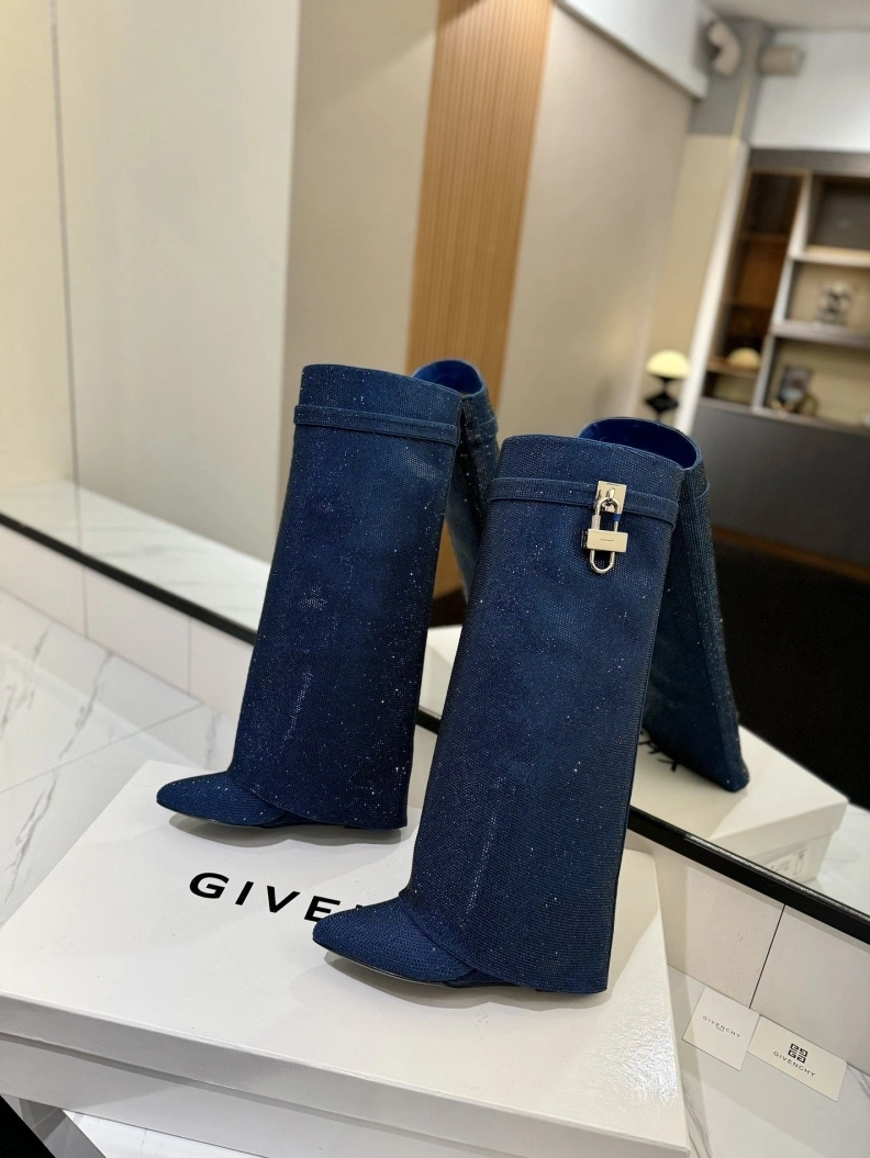 Gxvxnchy Boots Reliable 153159