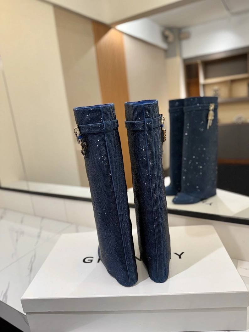 Gxvxnchy Boots Reliable 153159