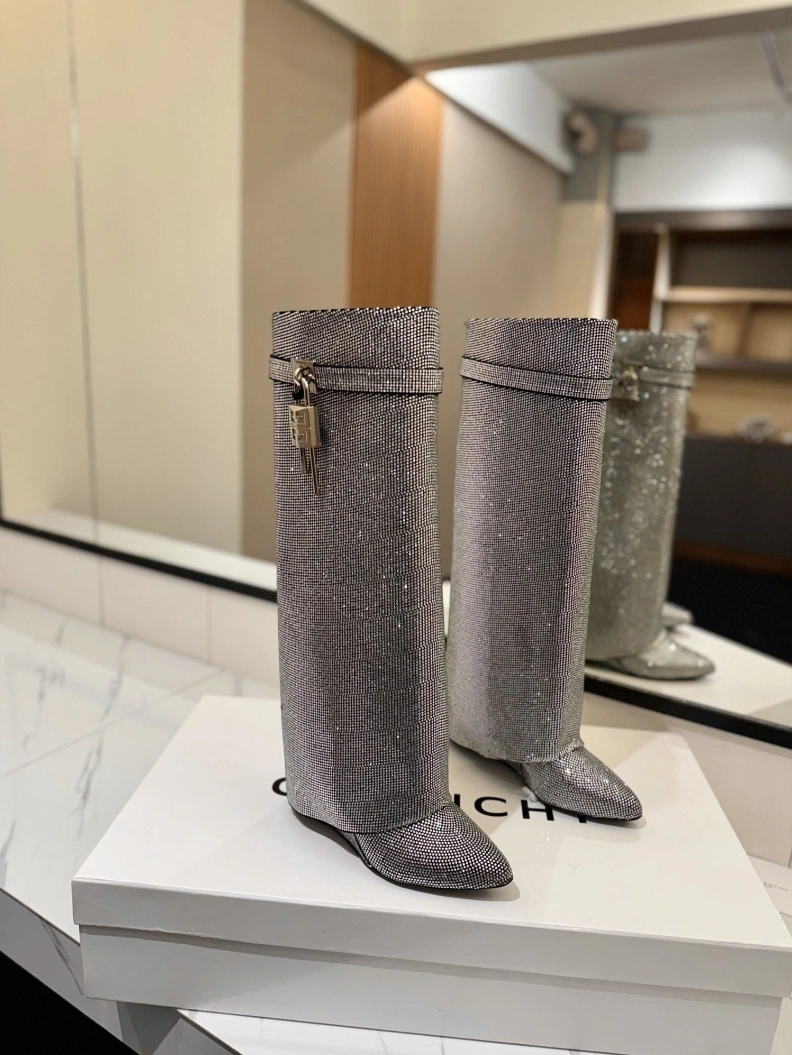 Gxvxnchy Boots Lightweight 153161