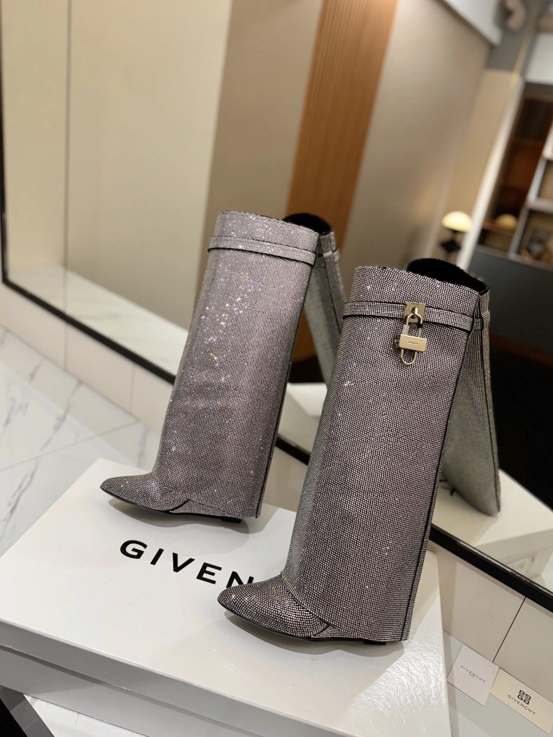 Gxvxnchy Boots Lightweight 153161