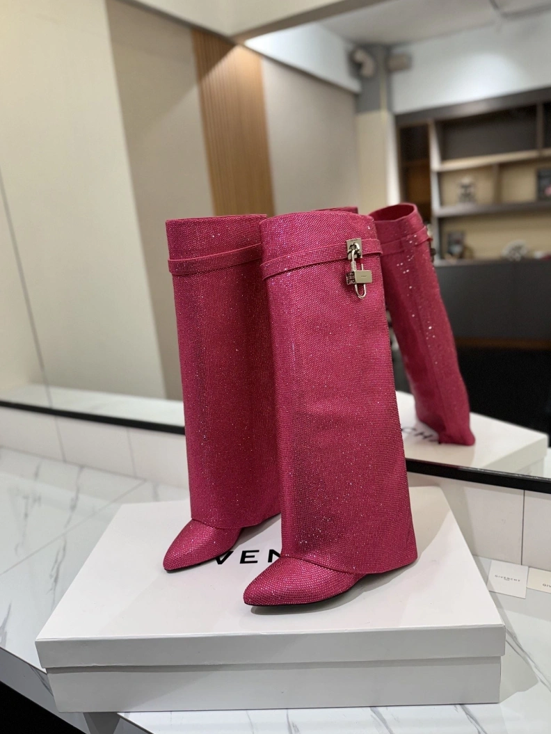 Gxvxnchy Boots Unique 153167