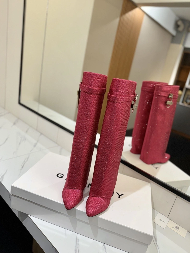 Gxvxnchy Boots Unique 153167