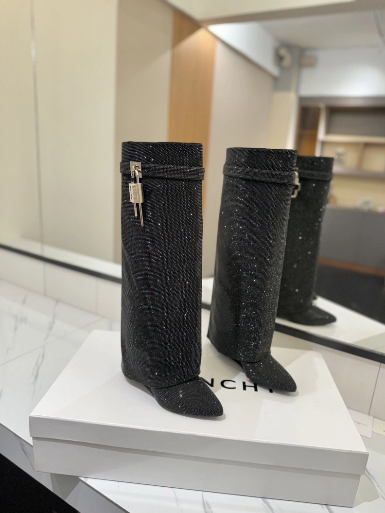 Functional Gxvxnchy Boots 153150