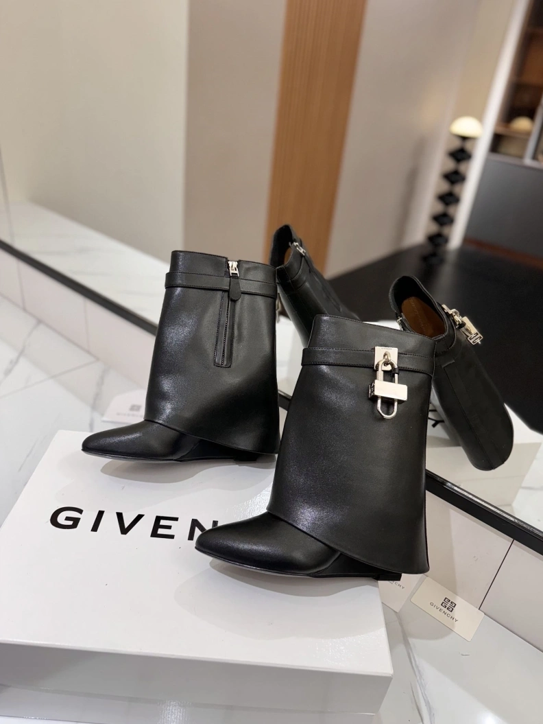 Gxvxnchy Boots SmartChoice 153156