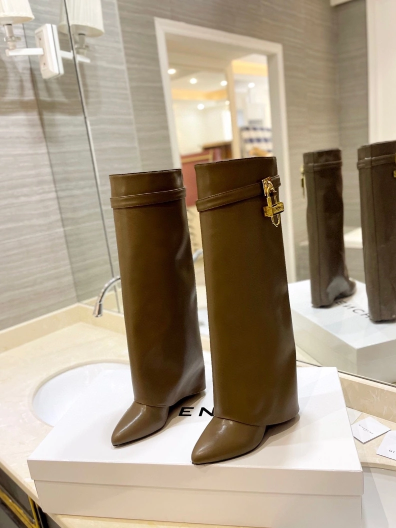 DailyWear Gxvxnchy Boots 153149
