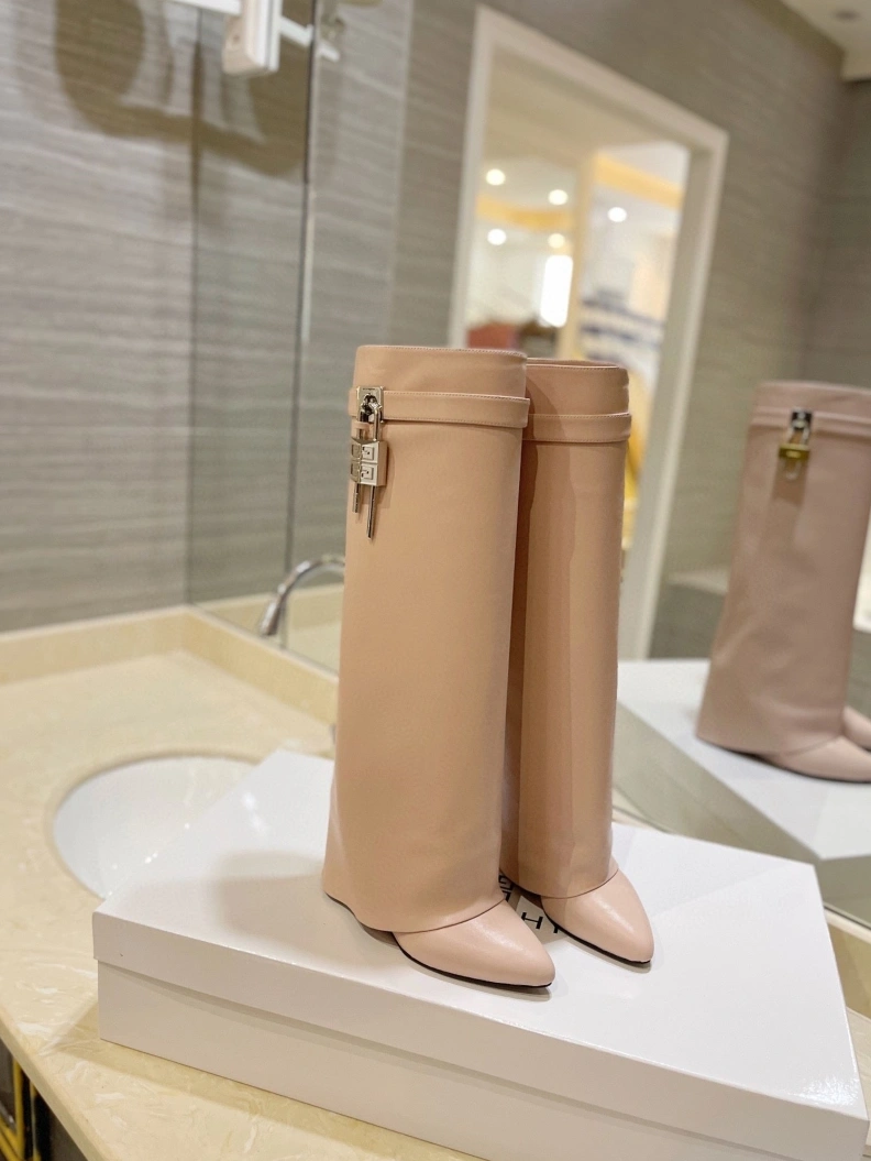 Gxvxnchy Boots Reliable 153144