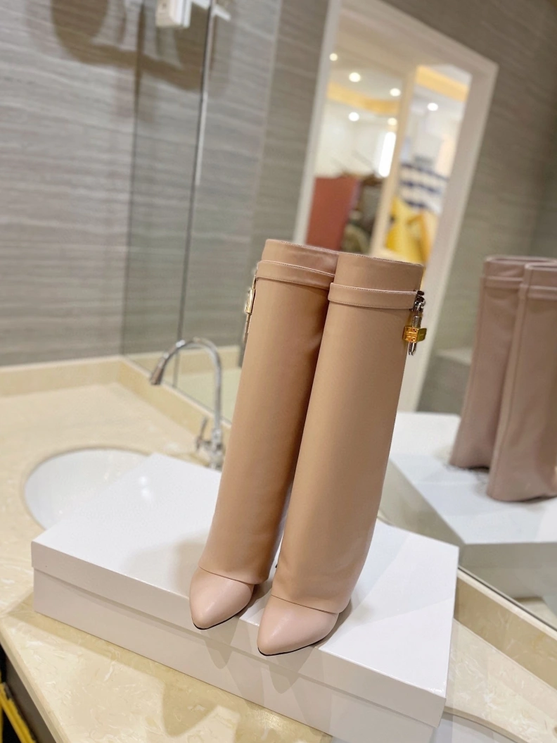 Gxvxnchy Boots Reliable 153144