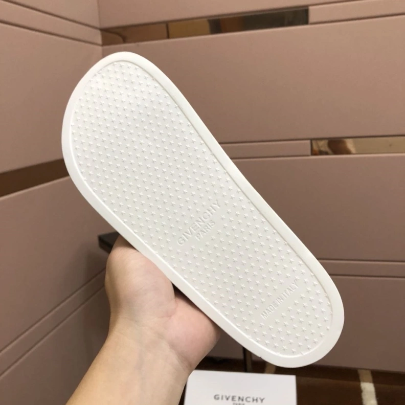 Popular Gxvxnchy Slippers 153138