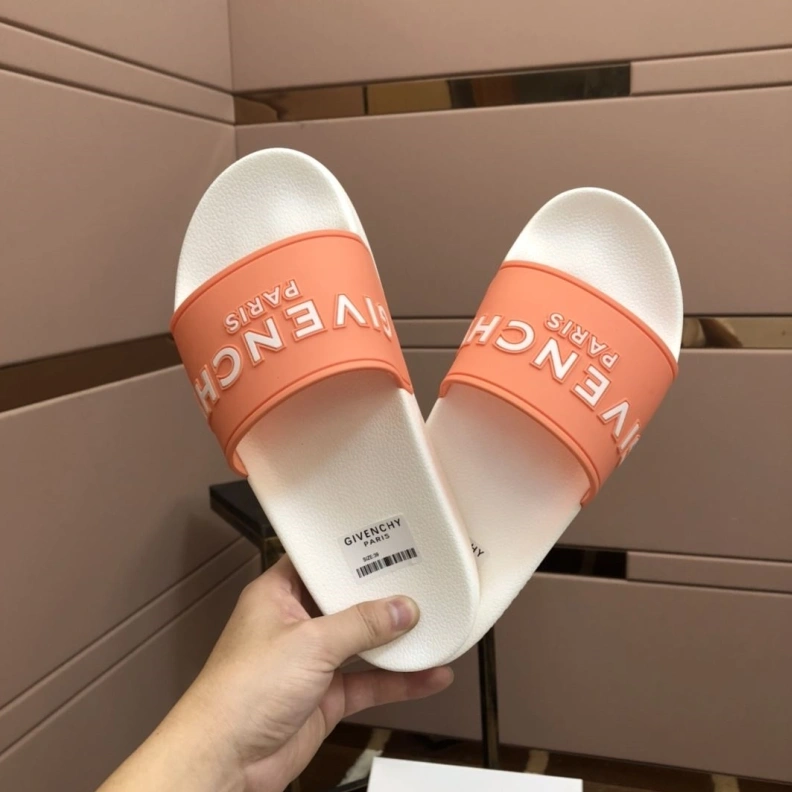ModernLook Gxvxnchy Slippers 153135