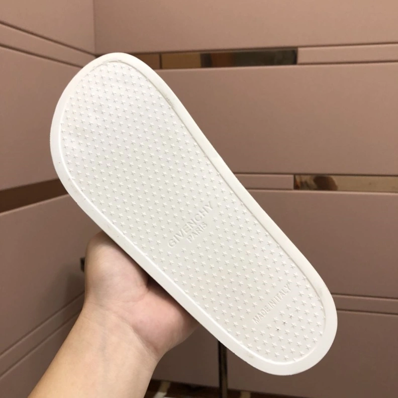 Gxvxnchy Slippers WellDesigned 153134