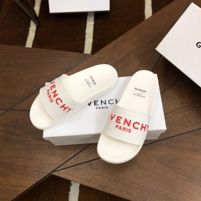 Gxvxnchy Slippers WellDesigned 153134