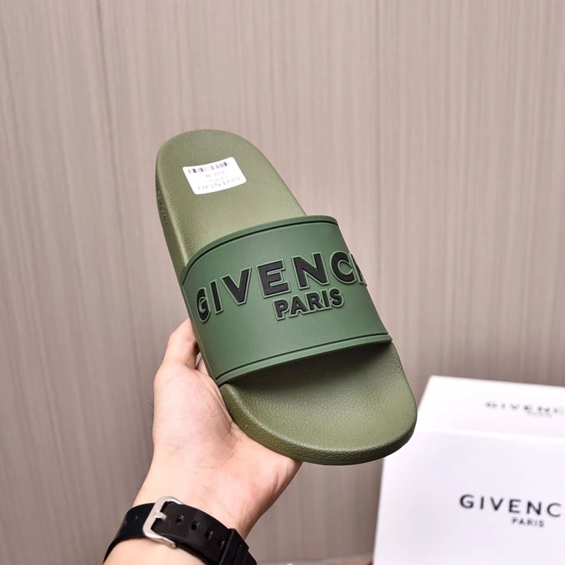 Gxvxnchy Slippers Refined 153112
