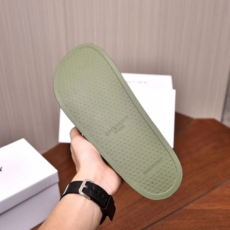 Gxvxnchy Slippers Refined 153112